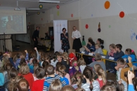 r12